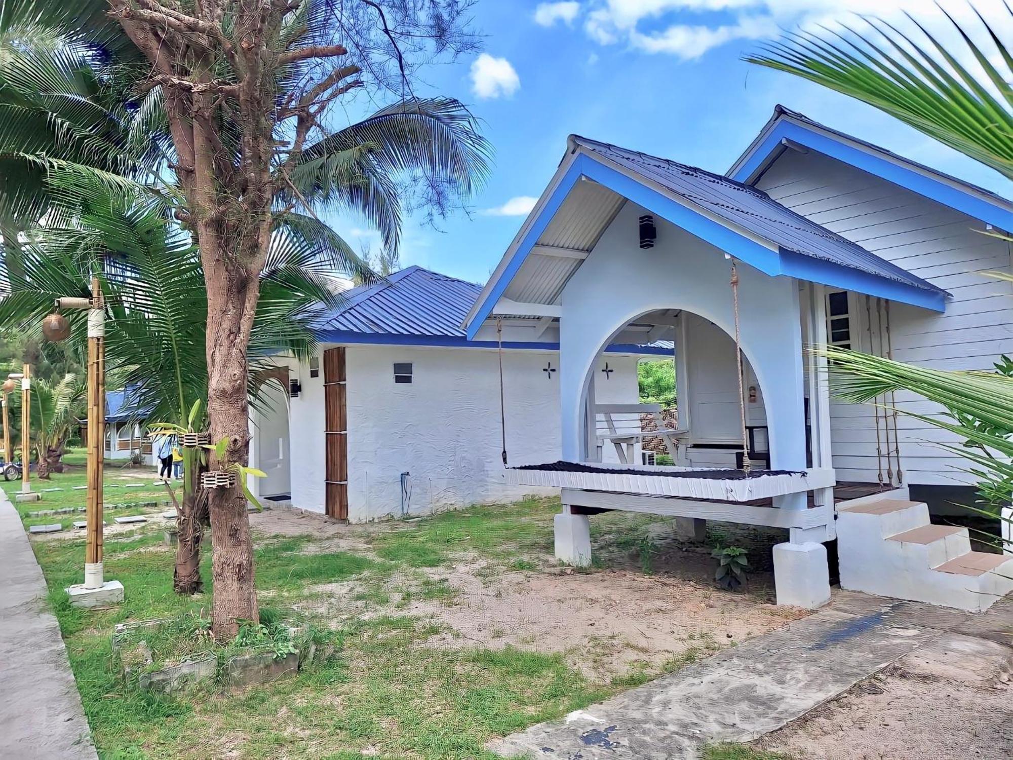 Pan Beachfront Resort Krabi كلونغ موانغ بيتش الغرفة الصورة